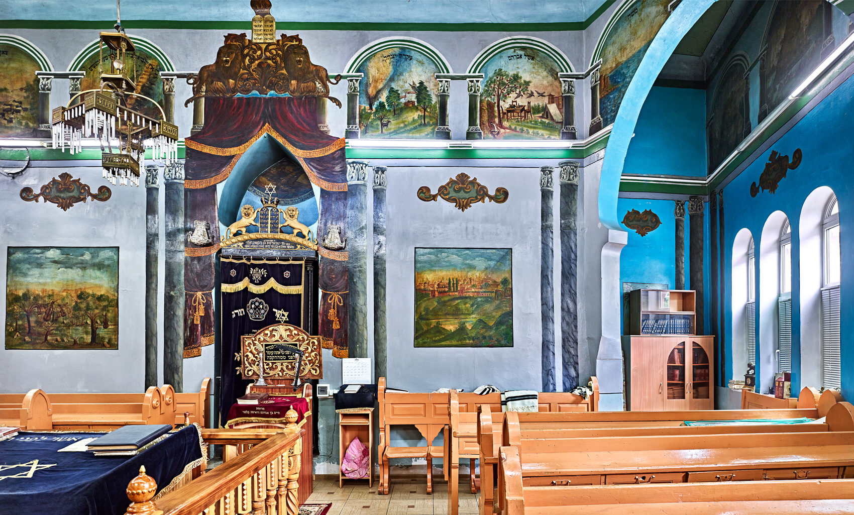 Beit Tefilah Binyamin Synagogue Interior, Chernivtsi, Ukraine, 2016