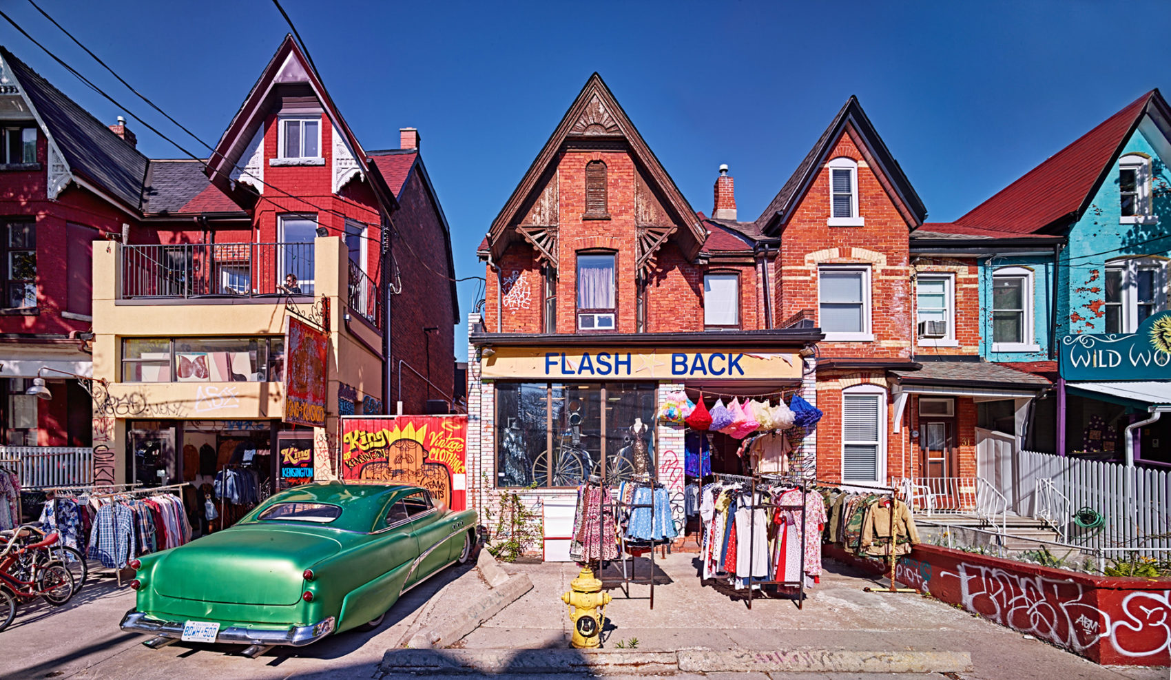 Flash Back Used Clothing, Kensington Avenue, Toronto, 2015